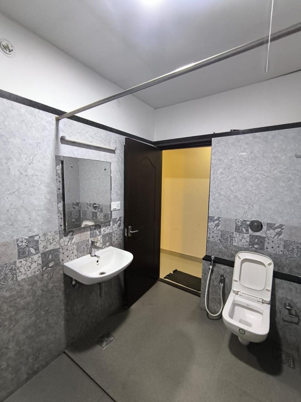 Hotel Pbs Grand Hospet Zewnętrze zdjęcie